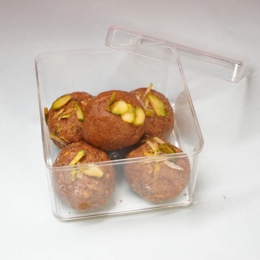 Sattu & Jaggery Laddu